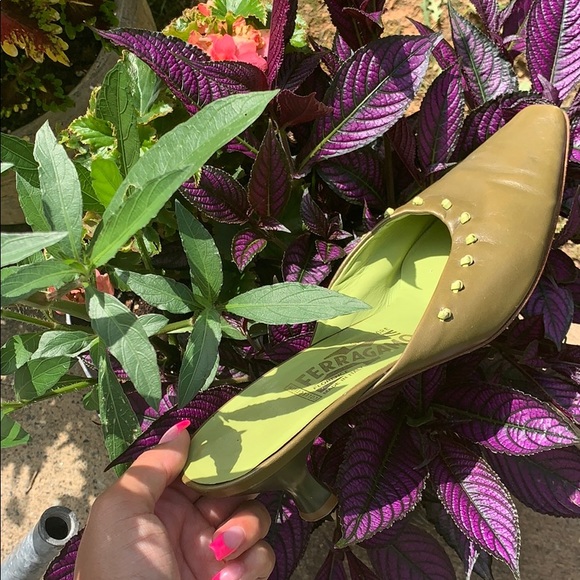 Salvatore Ferragamo Shoes - Ferragamo low heels